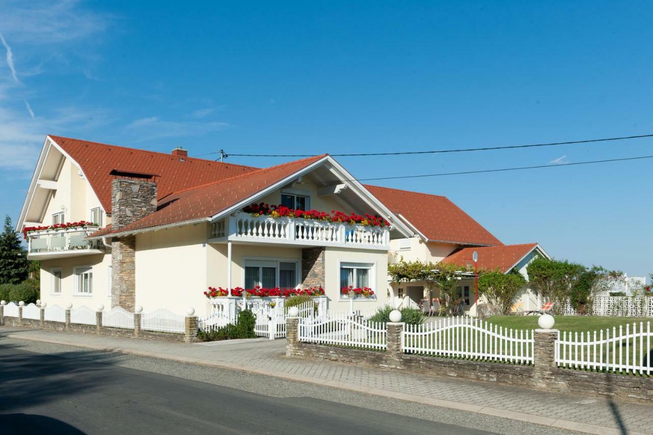 Appartement Schober Kukmirn Екстериор снимка